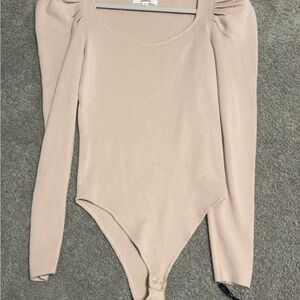 Elegant Long Sleeve Bodysuit in Light Pink